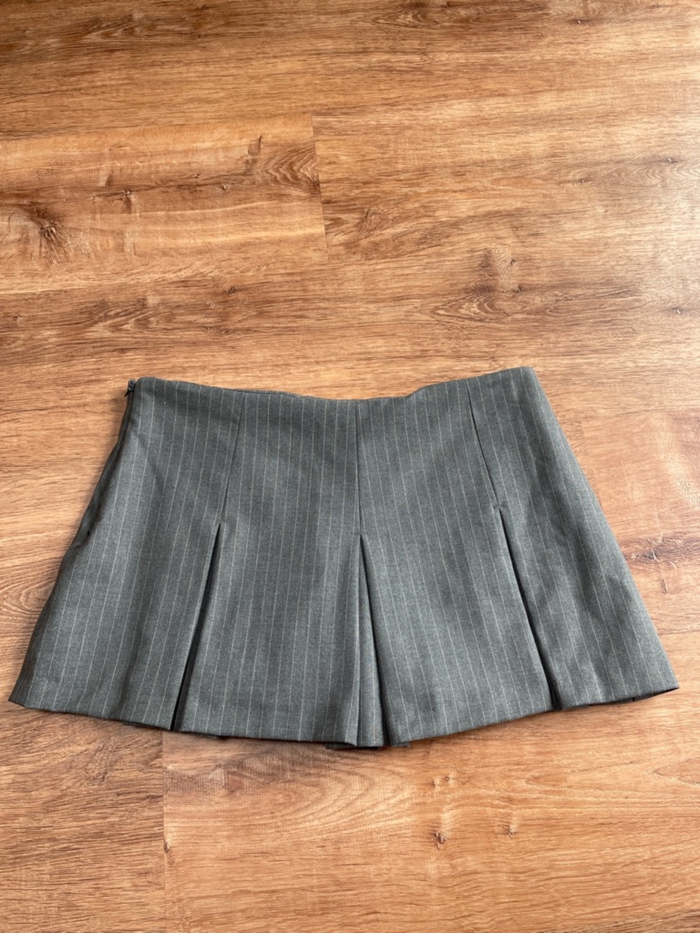 Zara Pinstripe Pleated Mini Skort Skirt Large Gray Academia Schoolgirl Short